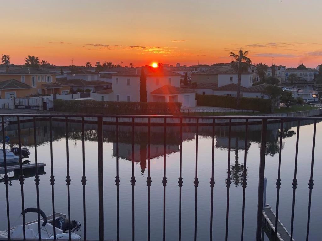 Marina 120M²/8 Pers/ Terrasse 100M²/ Appontement Villa Aigues-Mortes Dış mekan fotoğraf